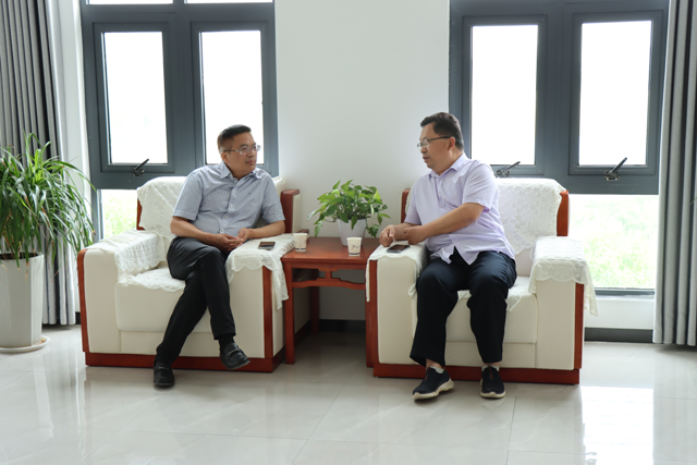 太和縣委常委、常務副縣長朱啟峰一行至公司參觀調研